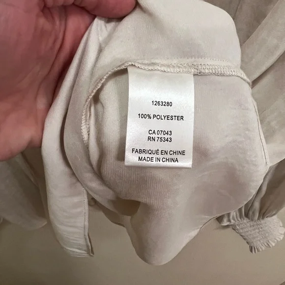 Elegant Cream Women's Top - Picture 5 of 6